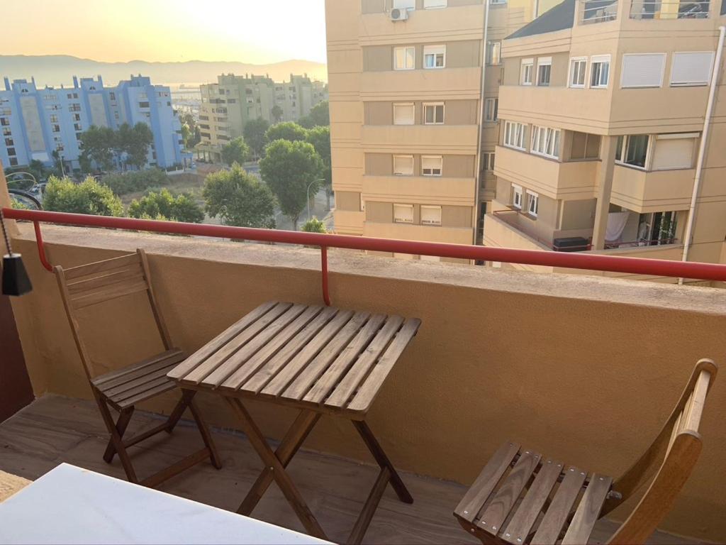 Room In A Shared Apartment Touching The Border :) La Línea de la Concepción Exterior foto